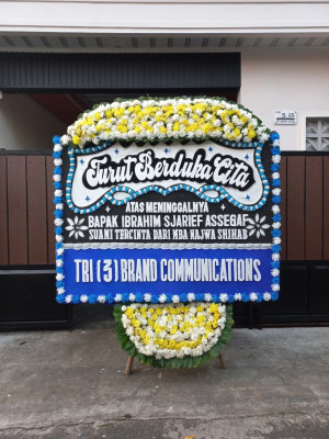 Papan Bunga Duka di Sandubaya